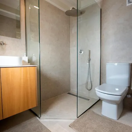 Krokos בקתה Kalívia